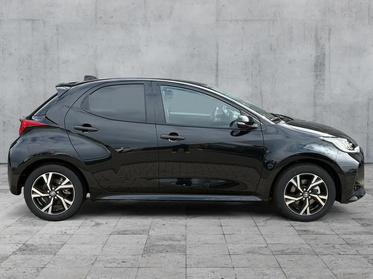 Toyota Yaris 1.5 hev icon teamplayer *sed.risc*vol.risc*