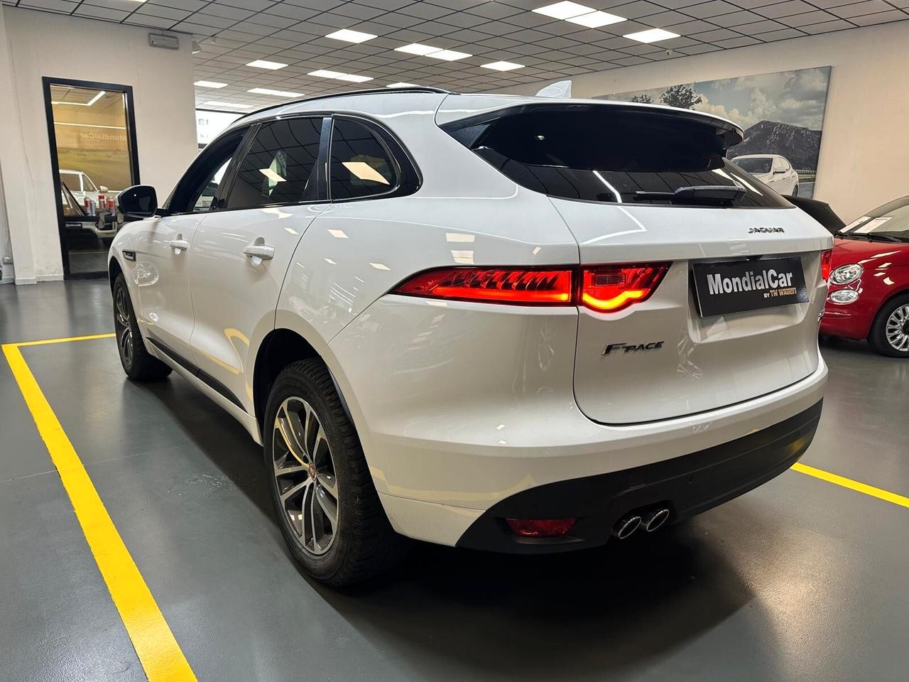 Jaguar F-Pace 2.0 D 180 CV AWD aut. R-Sport