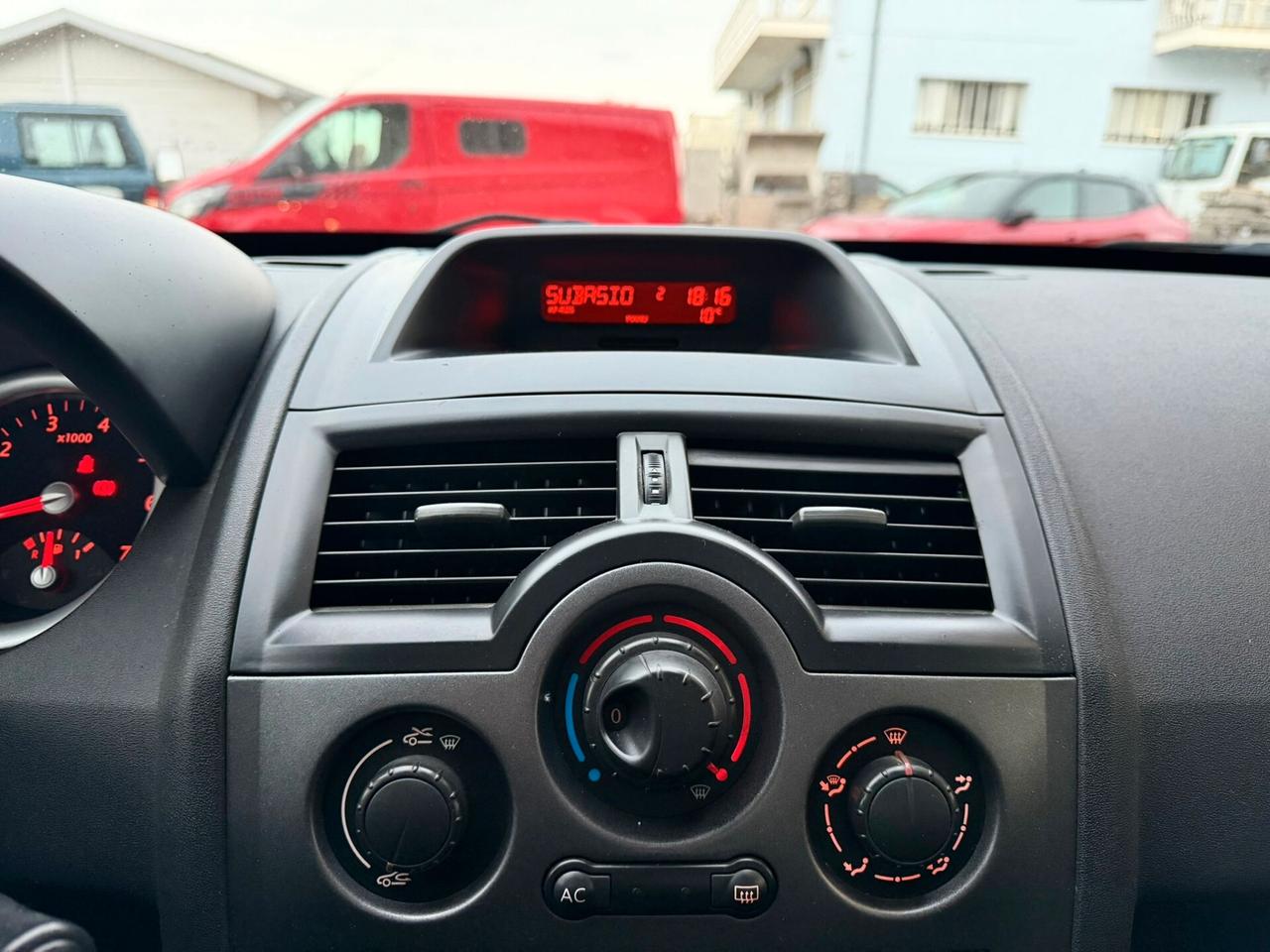 Renault Megane 1.6 16V GPL