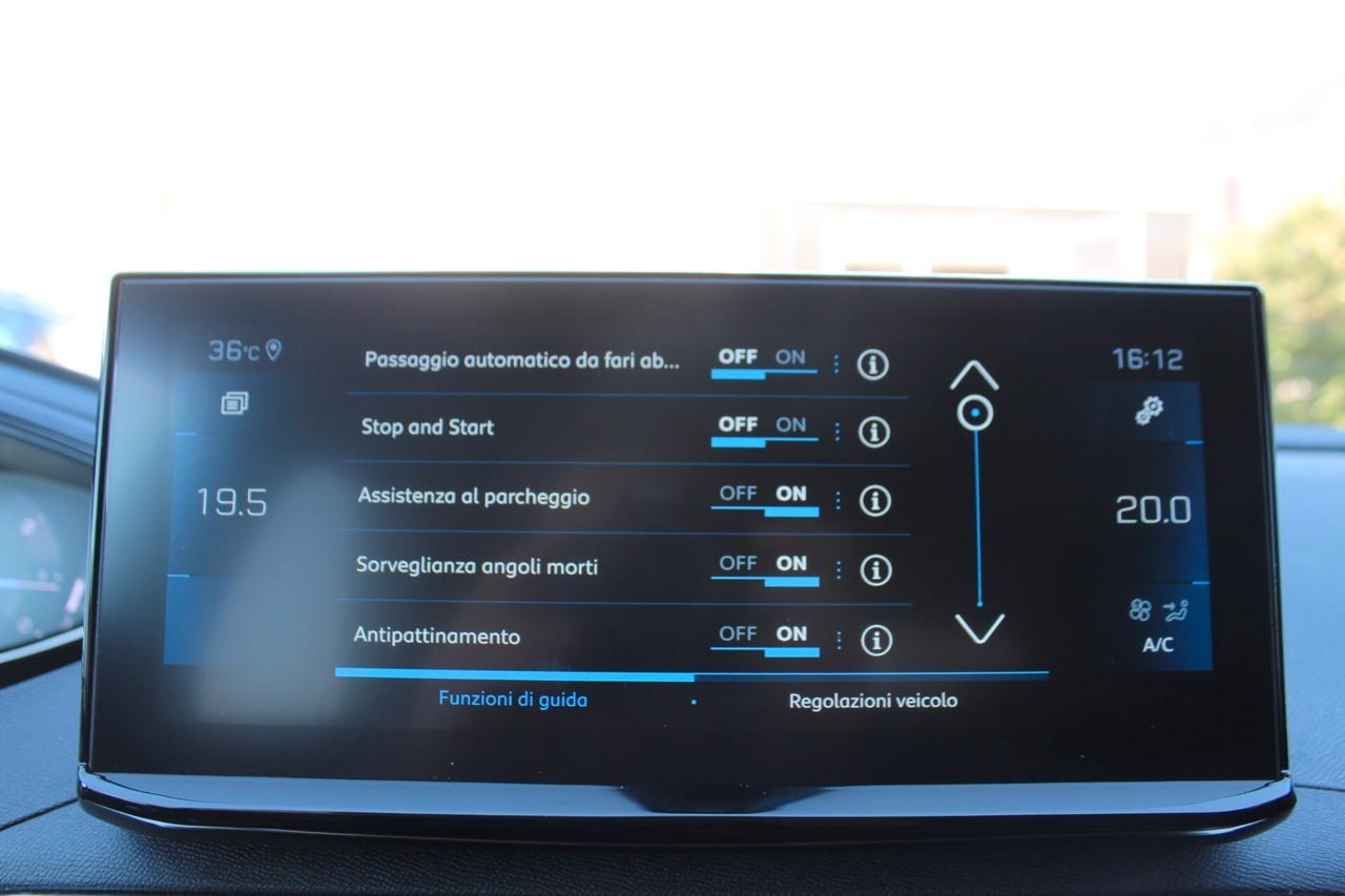 Peugeot 3008 BlueHDi 130 S&S EAT8 Allure
