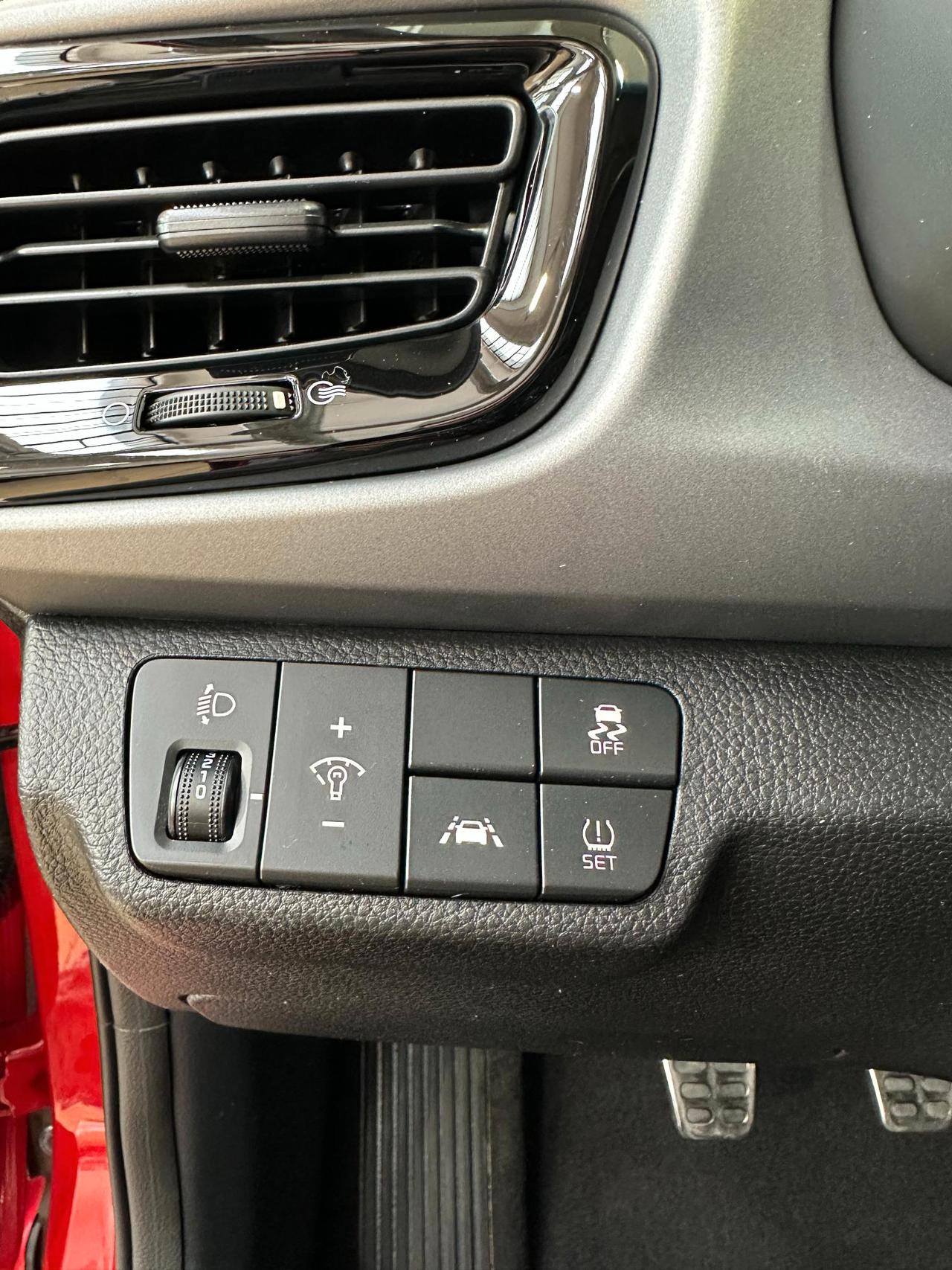 Kia Rio 1.4 crdi Cool Techno Pack 90cv - Carplay - Camera