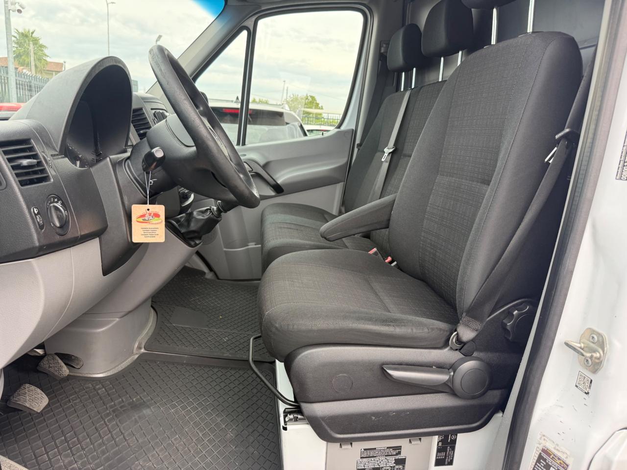 Mercedes Benz Sprinter