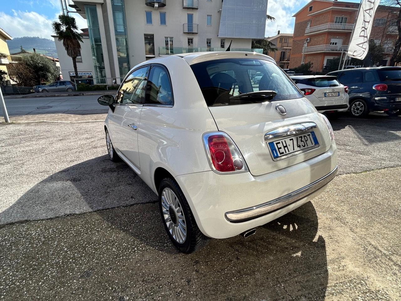 Fiat 500 1.3 MJ ( DIESEL) LOUNGE “ Neopatentati “