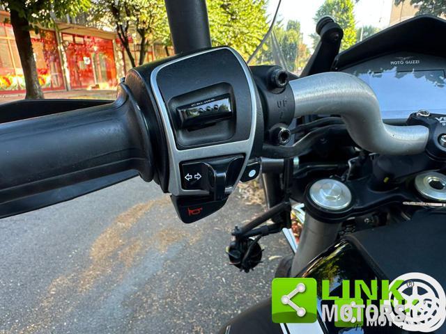 MOTO GUZZI V85 TT Guardia D'onore