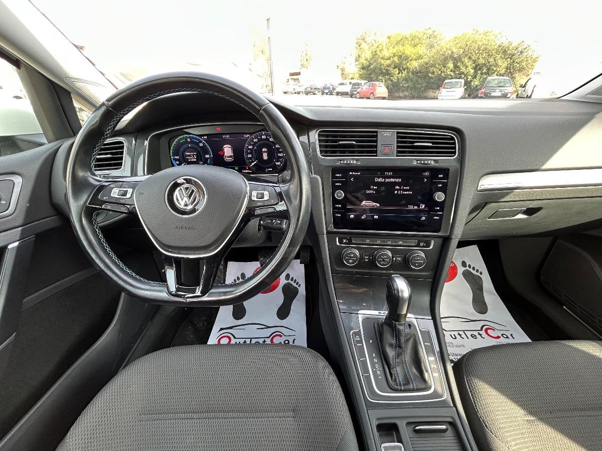 VOLKSWAGEN - e-Golf - 136 CV