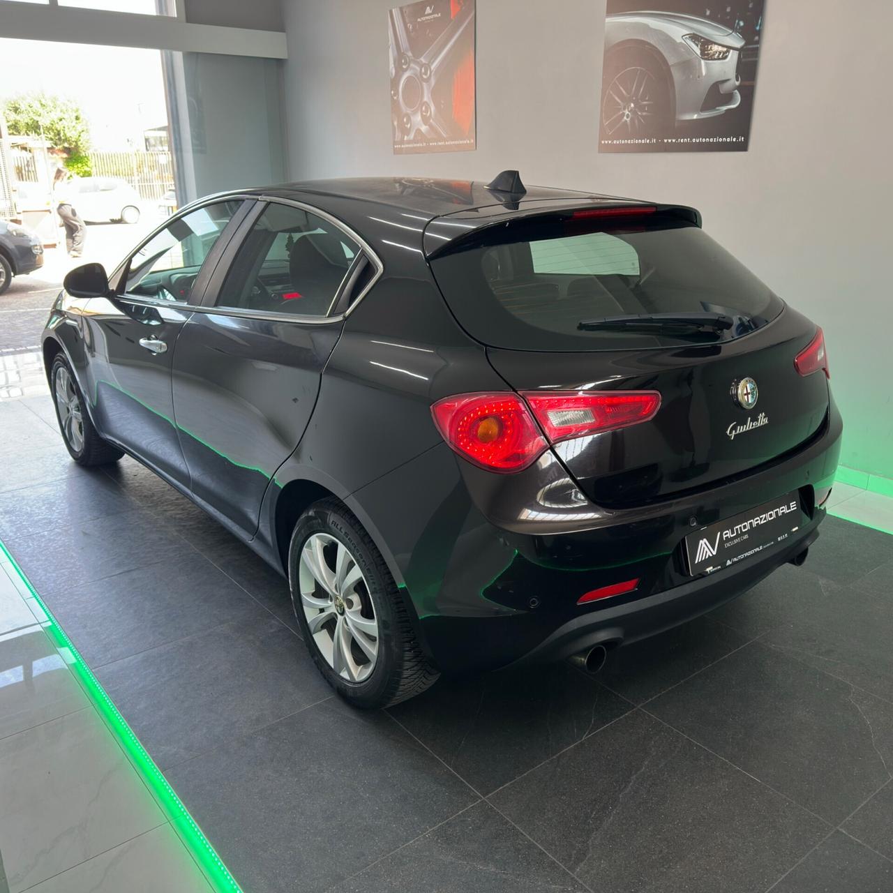 Alfa Romeo Giulietta 2.0 JTDm-2 140 CV Distinctive Full Optional