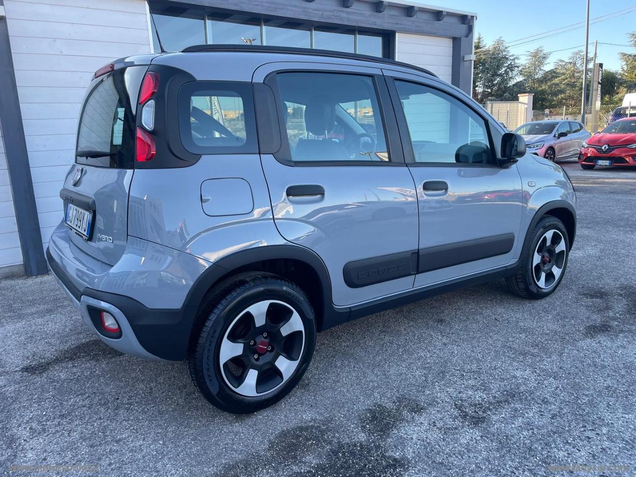 FIAT Panda 1.0 FireFly S&S Hybrid City Cross CITY CROSS