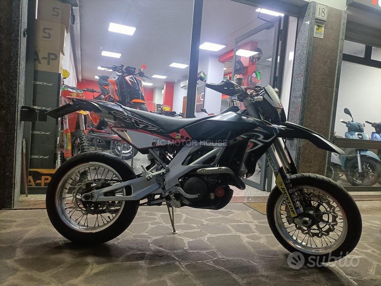 Aprilia sxv 450 +prom incluso passaggio+patente a2