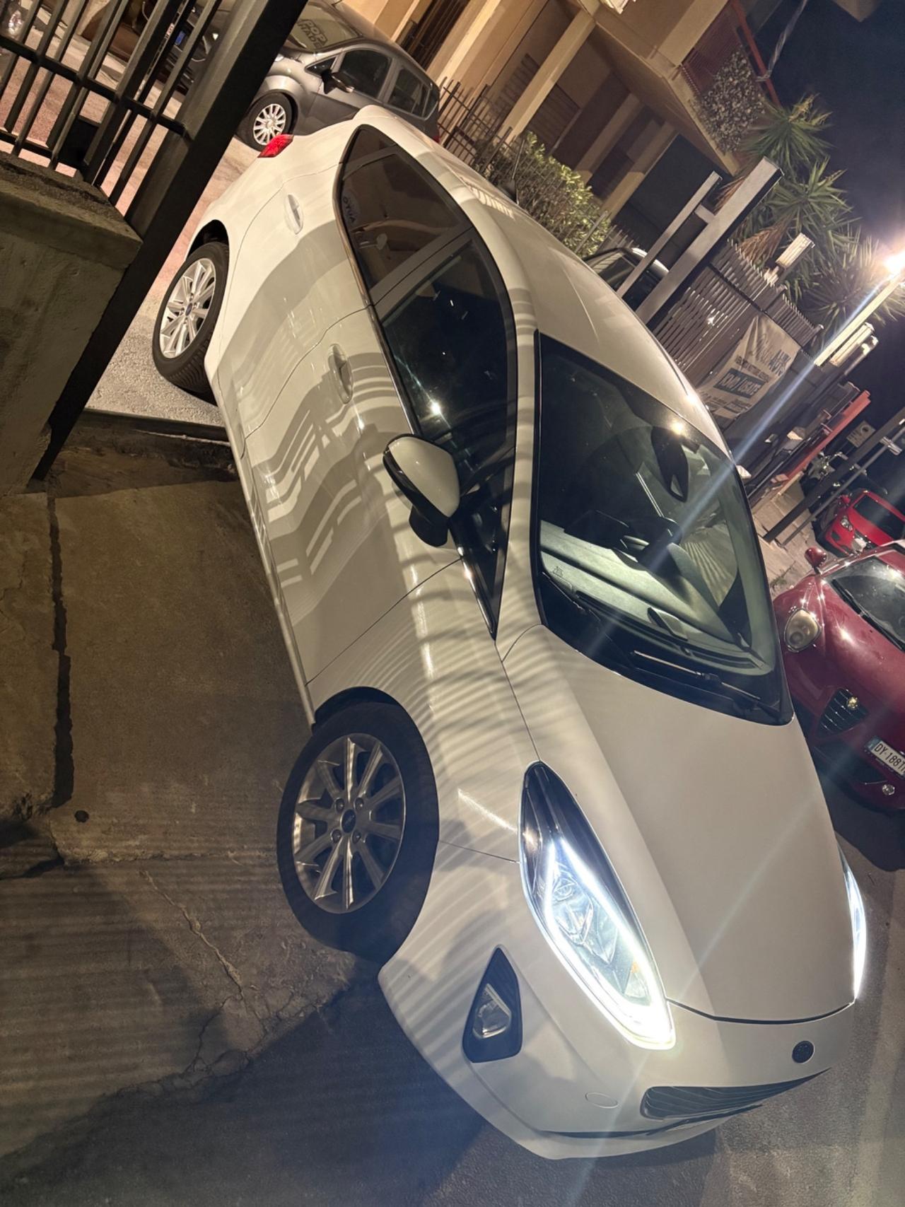 Ford Fiesta 1.5 DIESEL 5 porte appena entrata