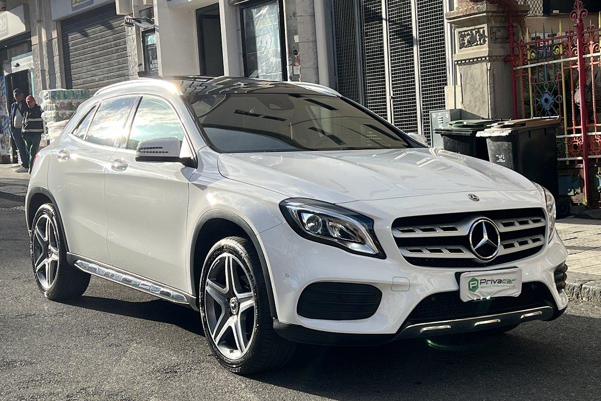 MERCEDES GLA 200 d Automatic Premium