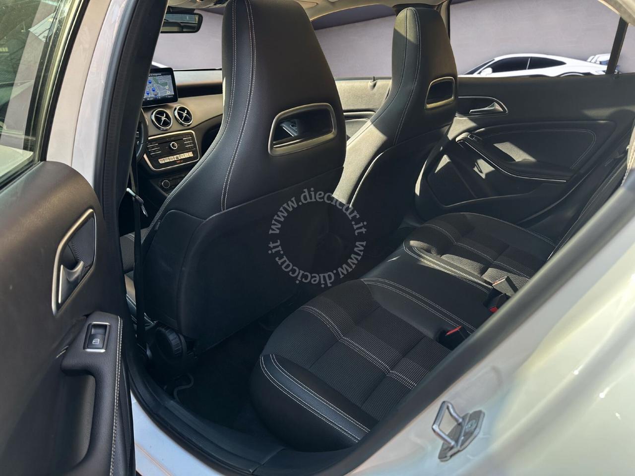 Mercedes-benz GLA 180 Sport AUTOMATICA TETTO PANO LED 19