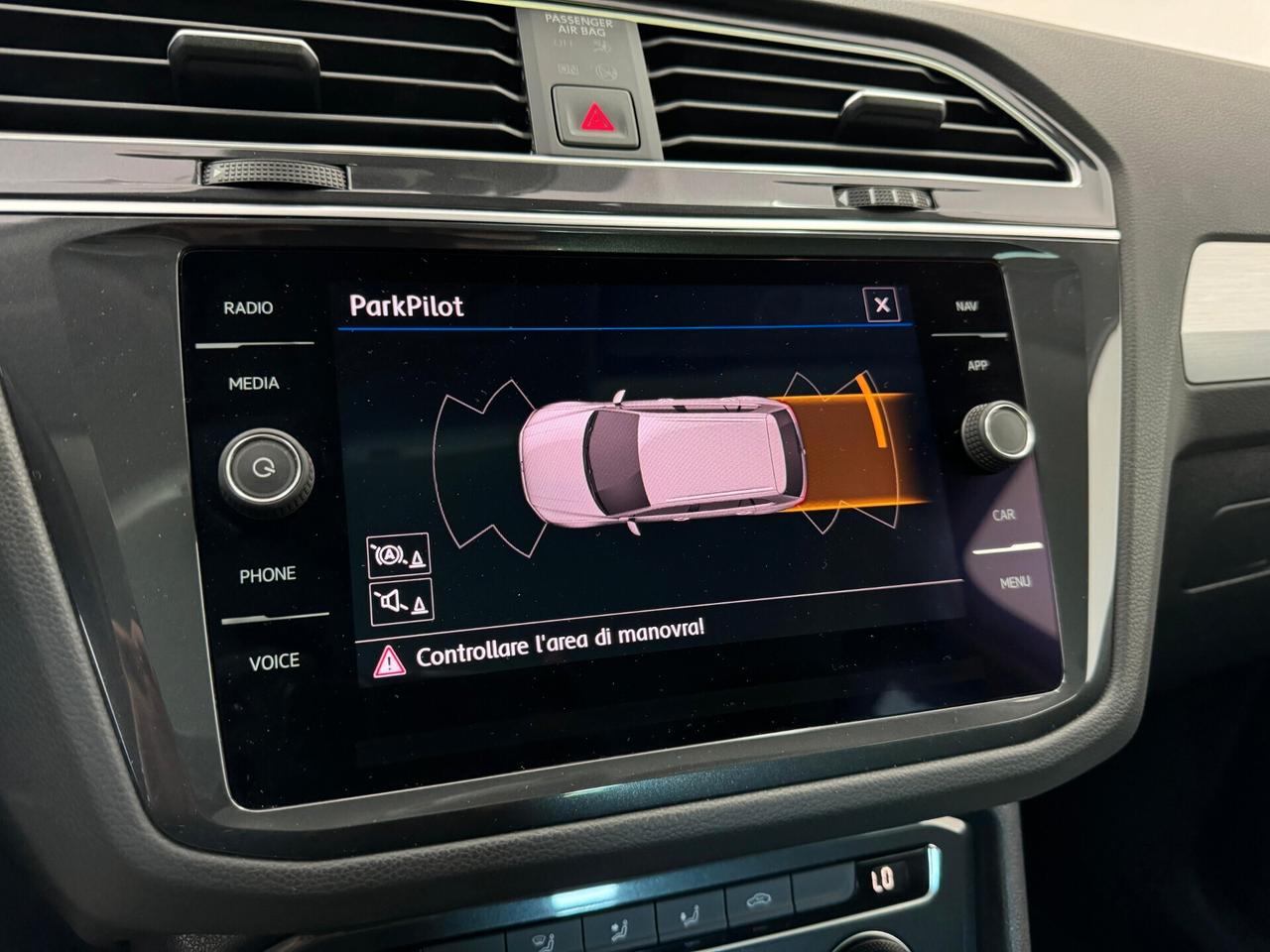 Volkswagen Tiguan 2.0 TDI SCR DSG Business BlueMotion Technology