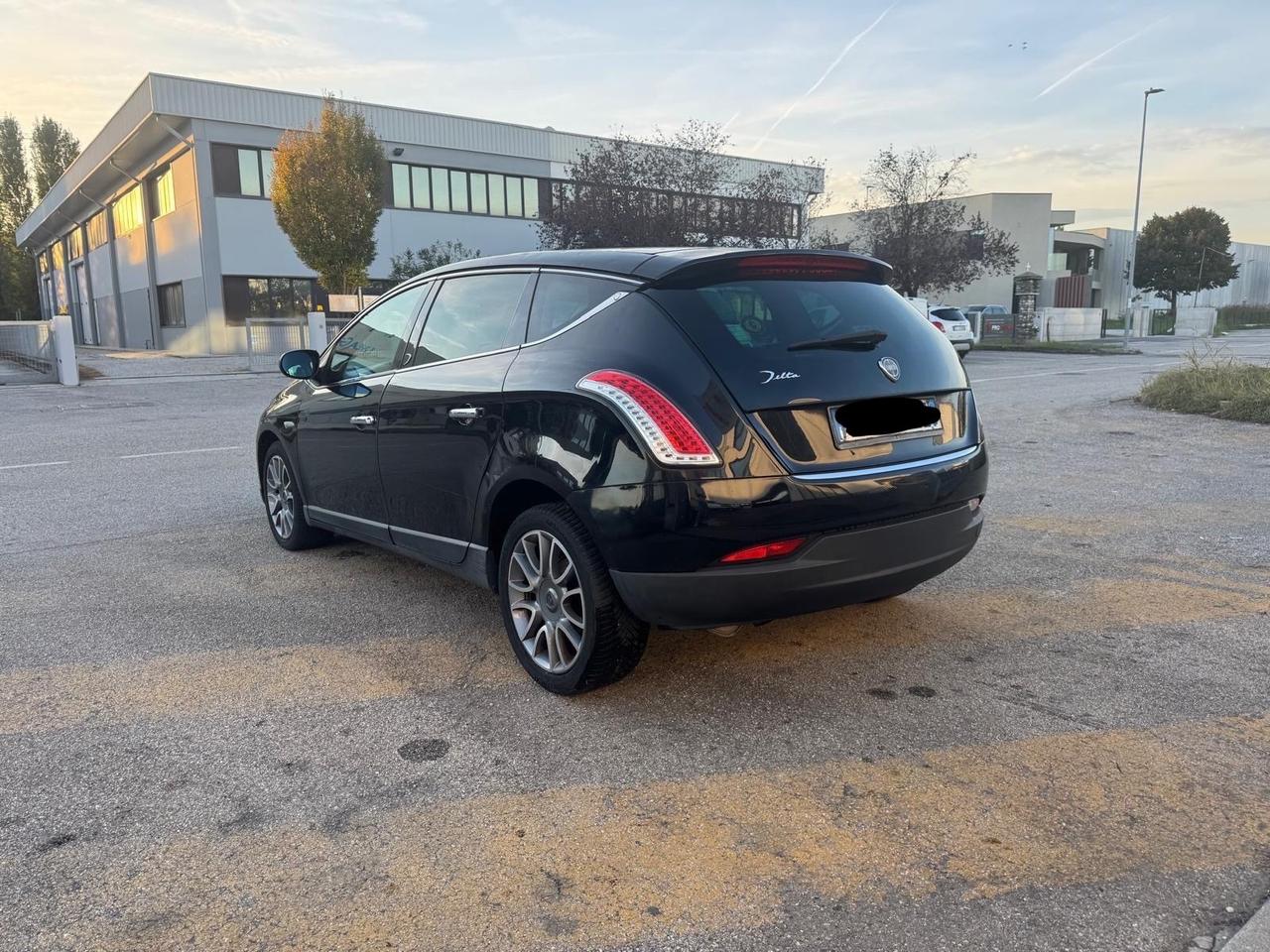 Lancia Delta 2.0 MJT Platino