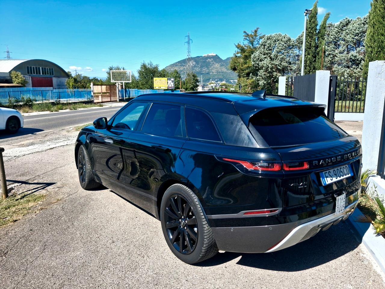 Land Rover Range Velar 2.0D I4 240 CV R-Dynamic HSE