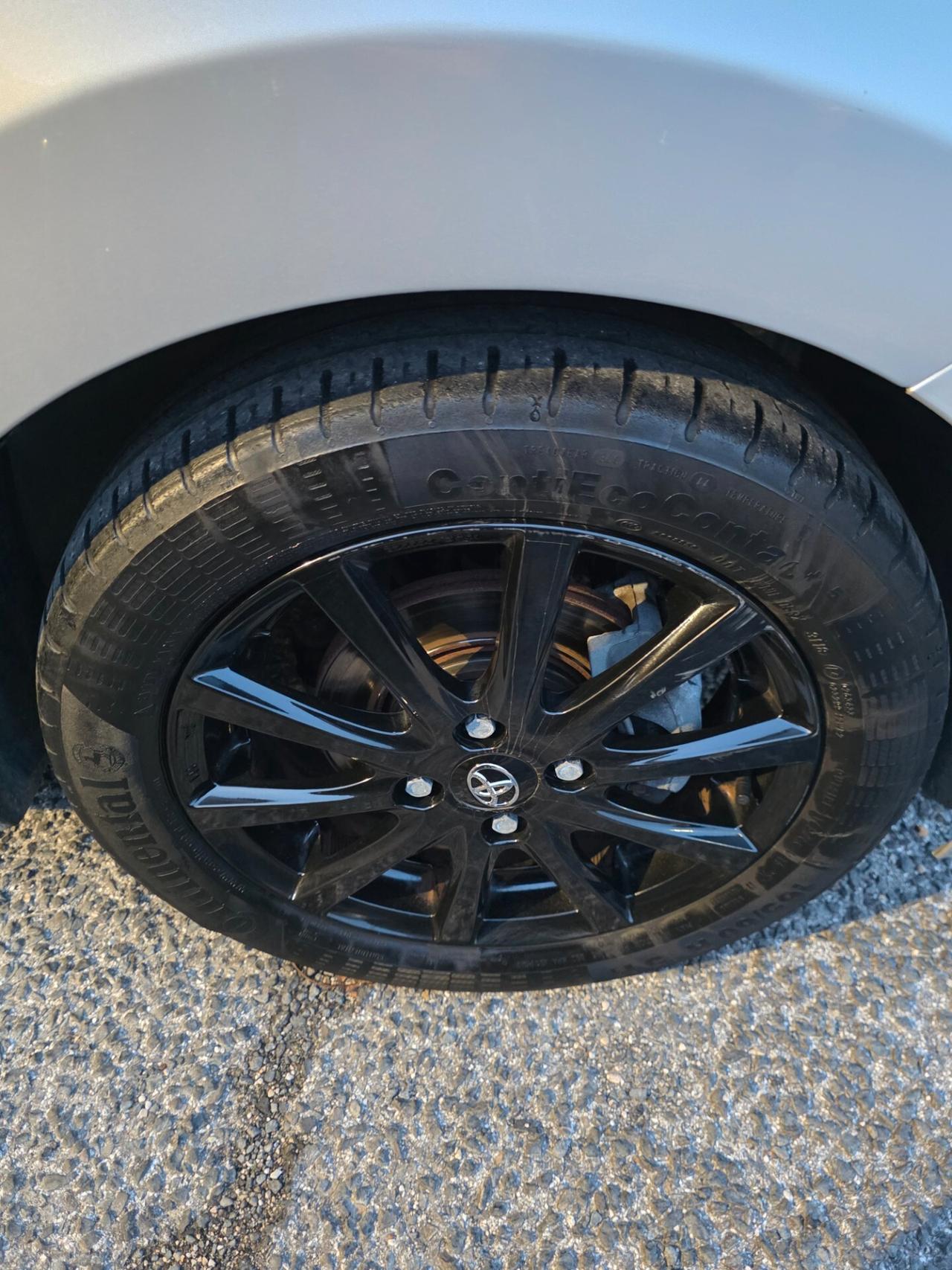 Toyota Aygo 1.0 VVT-i 69 CV 5 porte x-play