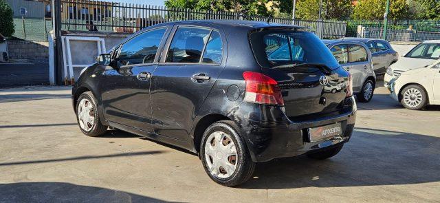 TOYOTA Yaris 1.0 5 porte Sol