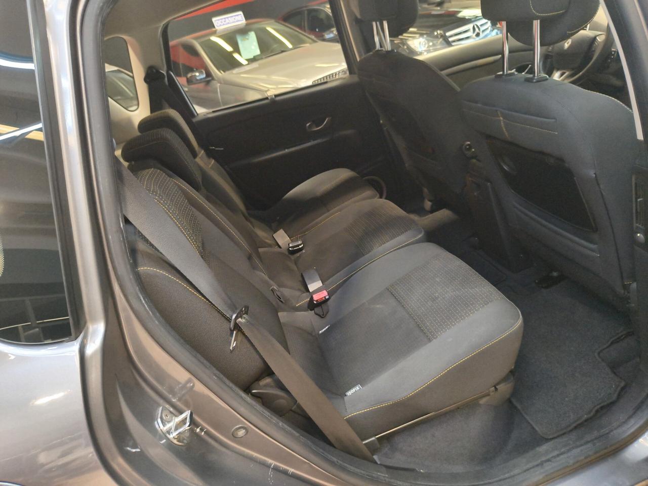Renault Scénic 1.5 dCi 110CV Dynamique