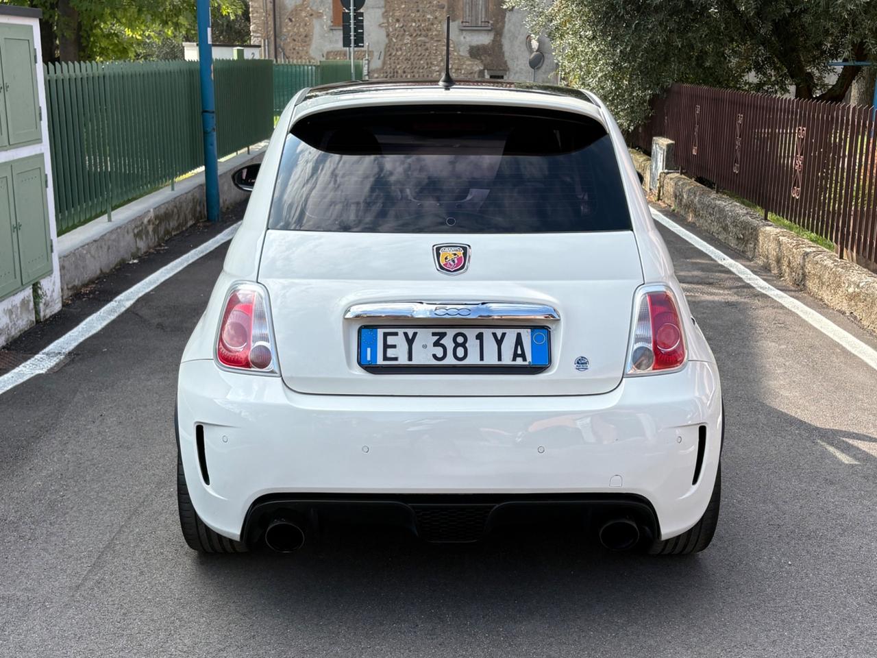 Abarth 500 1.4 Turbo T-Jet Custom