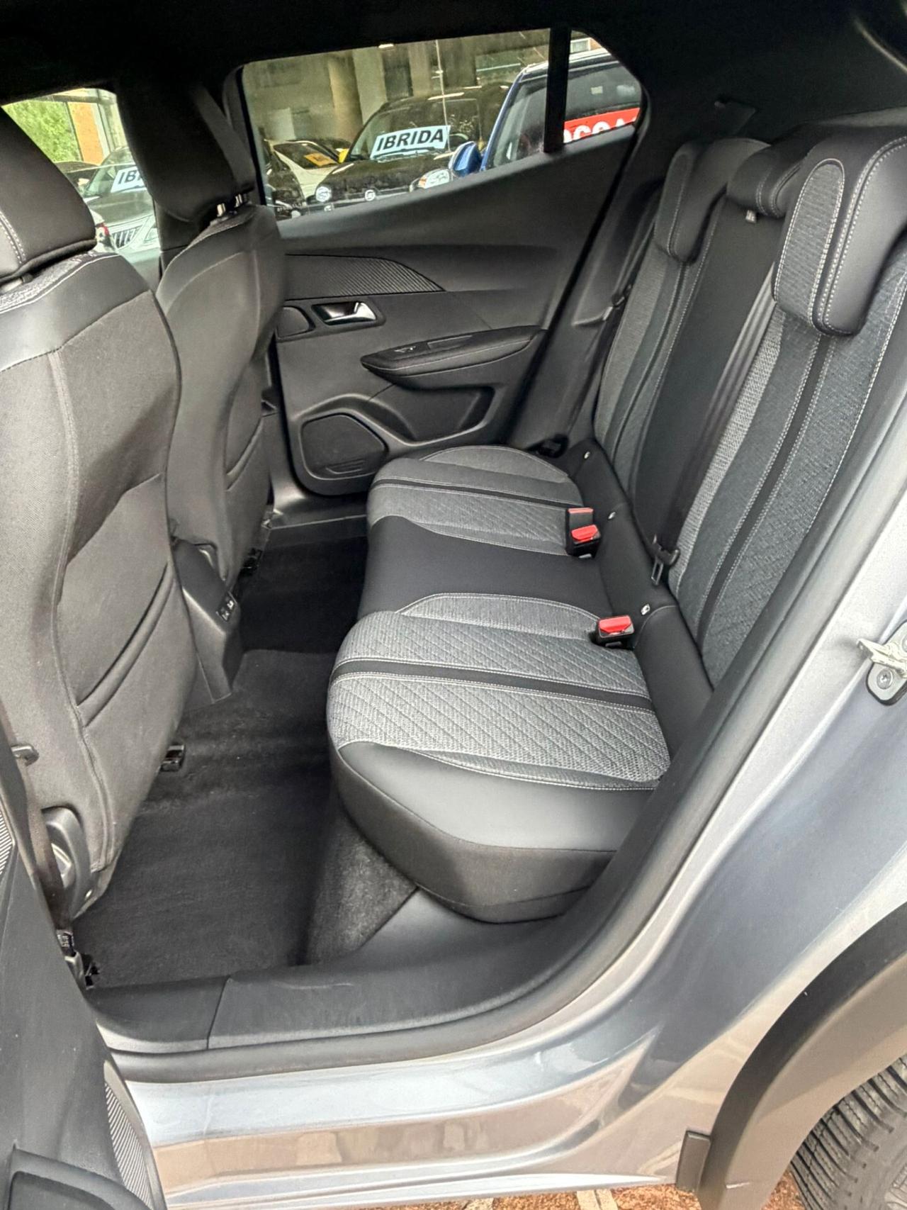 Peugeot 2008 PureTech 100 S&S Allure