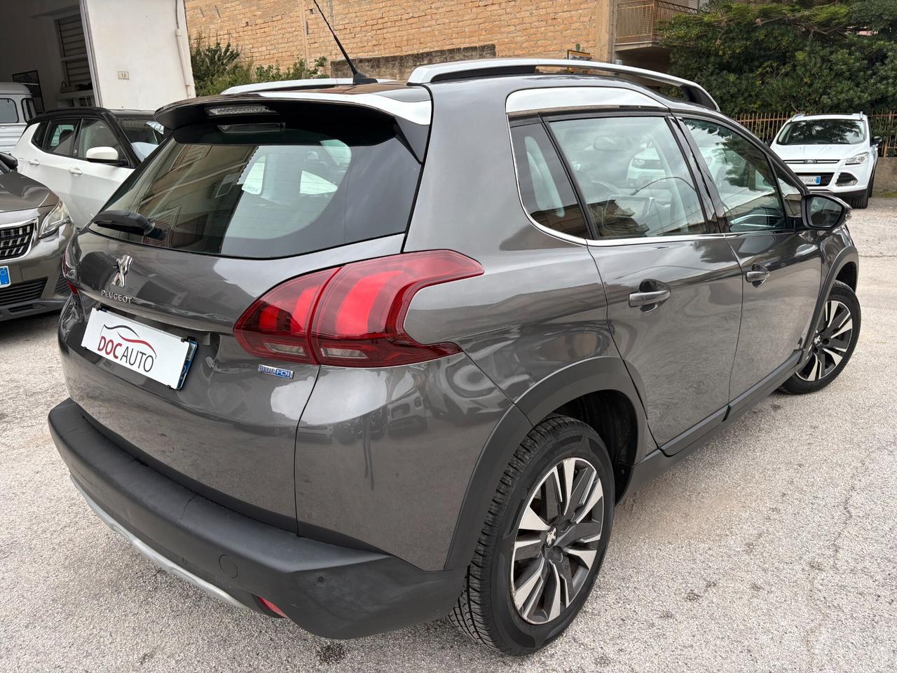 Peugeot 2008 BlueHDi 100 Allure