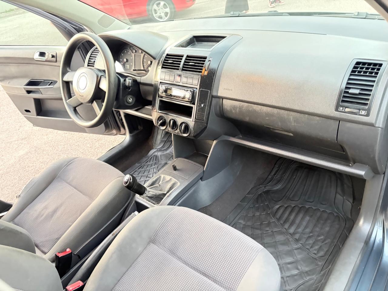 Volkswagen Polo 1.4 16V 5p. NEOPATENTATI