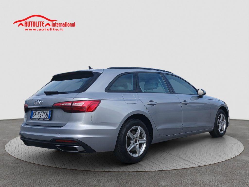 Audi A4 Avant 30 TDI/136 CV S tronic