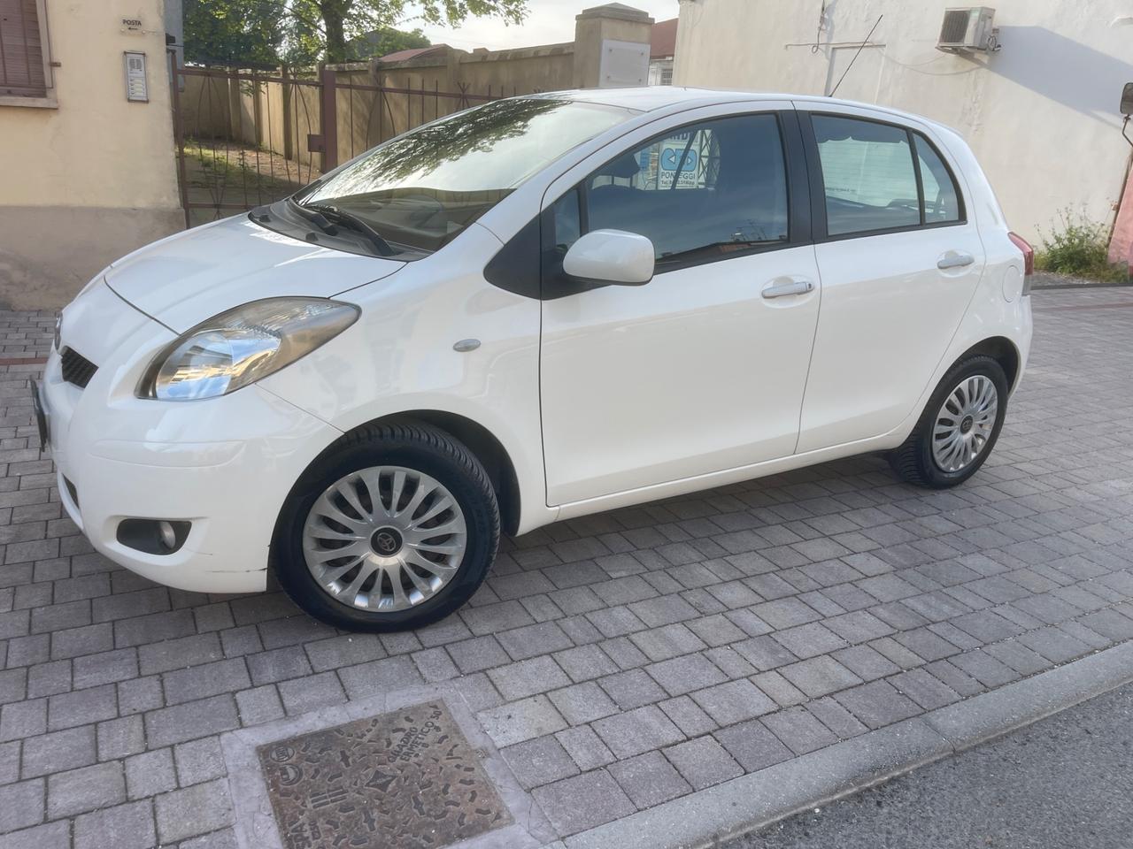 Toyota Yaris 1.4 D-4D DPF 5 porte M-MT Sol