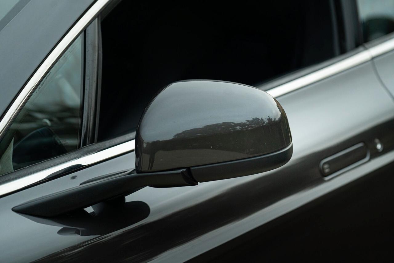 Aston Martin Rapide 4 porte