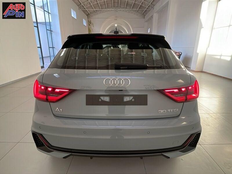 Audi A1 Sportback 30 TFSI S tronic S line edition *Grigio freccia