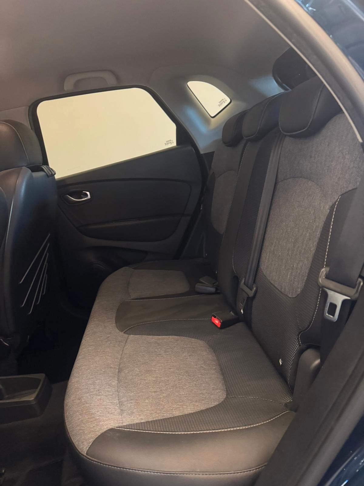 RENAULT CAPTURE INITIALE PARIS 150CV **FULL **AUTOMATICA ** UNIPRO