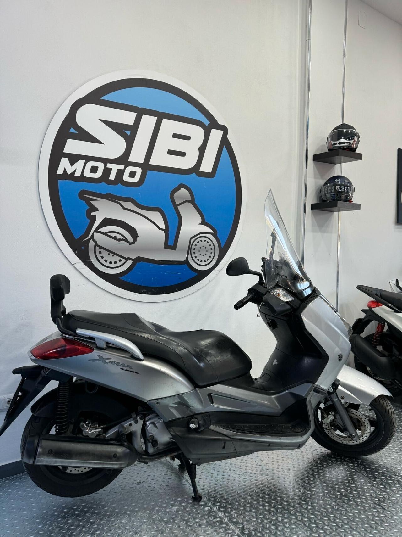 Yamaha X-MAX 250