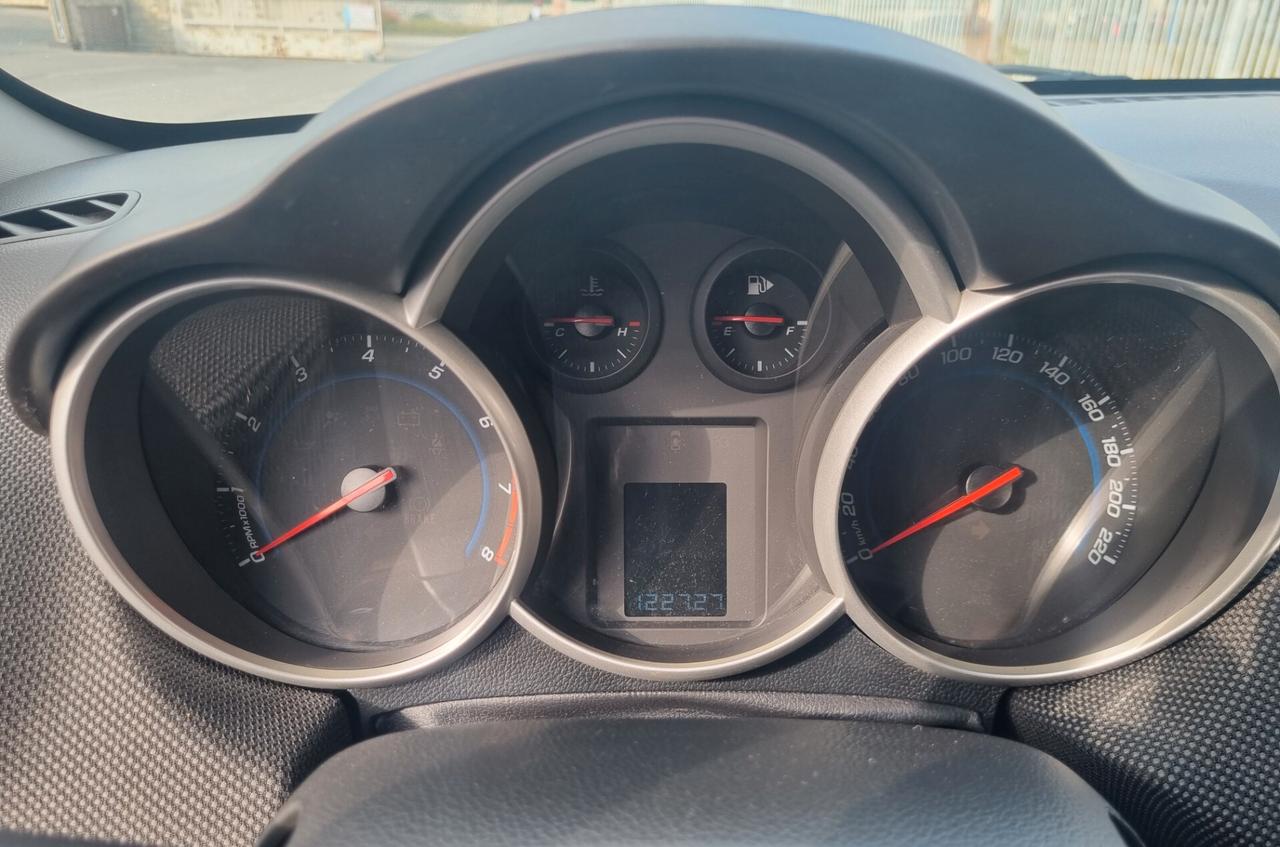Chevrolet Cruze 1.8 5 porte LT GPL