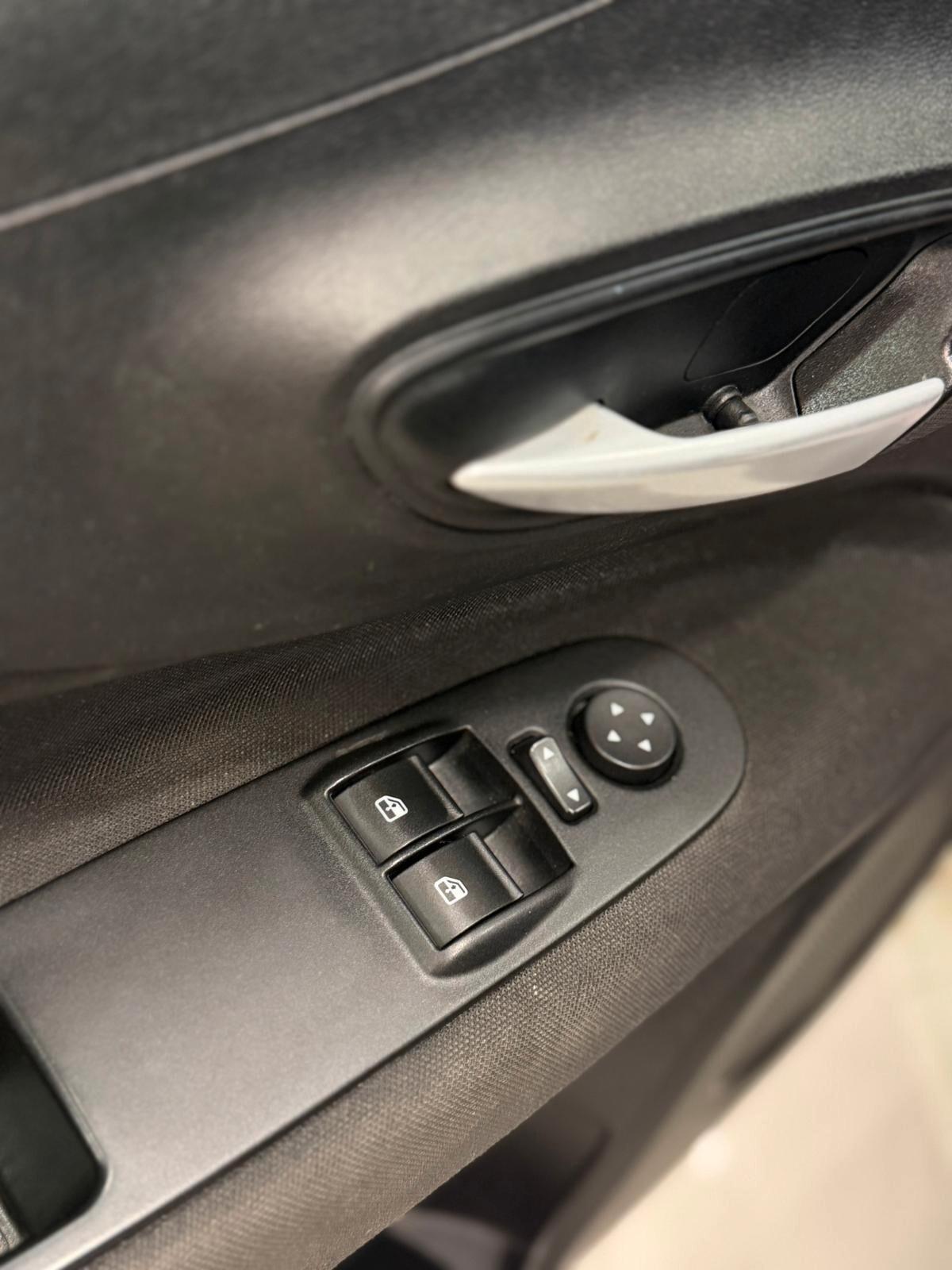 Fiat Punto 1.3 MJT II 75 CV 5 porte Lounge