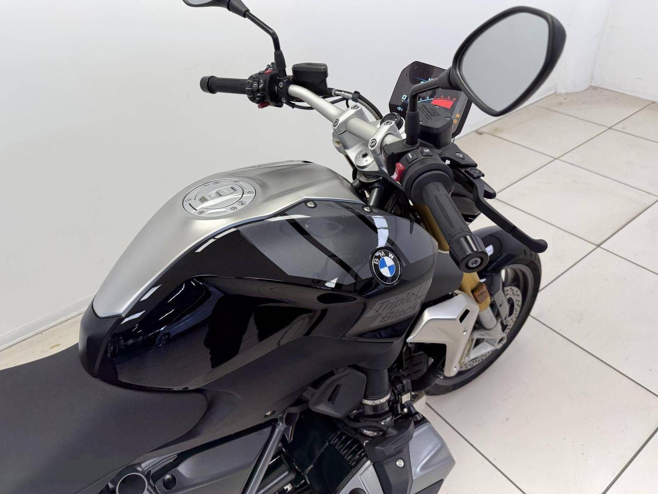 BMW R 1250 R Triple Black