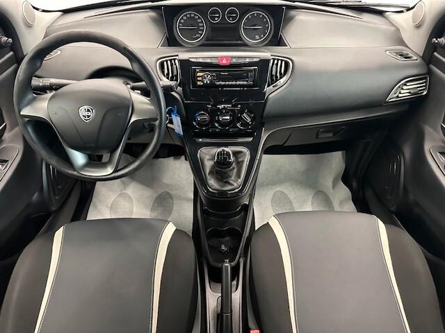 Lancia Ypsilon 1.2 8v Elefantino 69cv *74.000 KM * EURO6 *