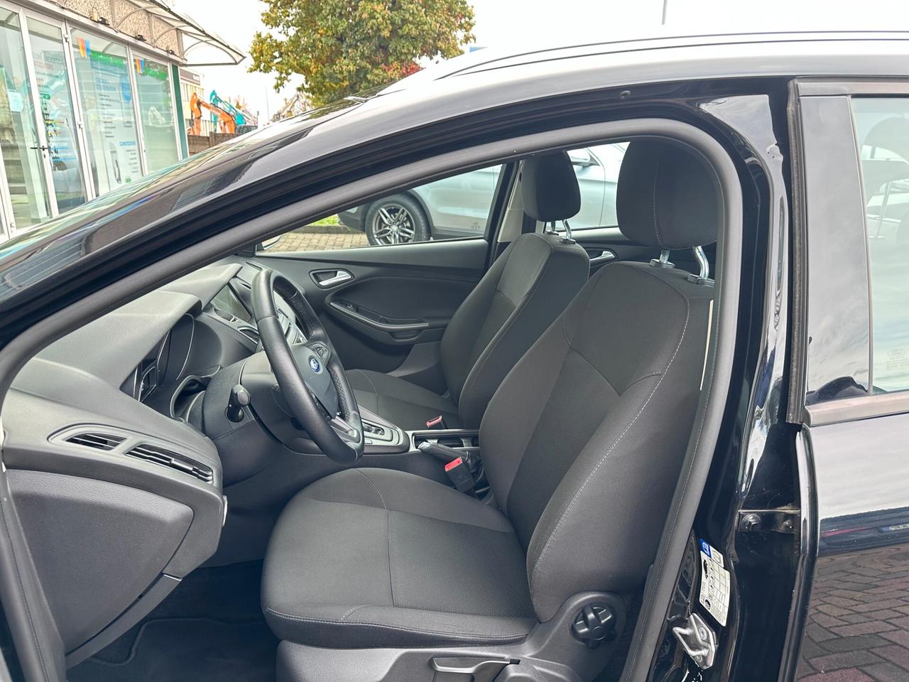 FORD FOCUS SW 1.5TDCI 120CV AUTOMATICA EURO6! NAVI! CARPLAY!