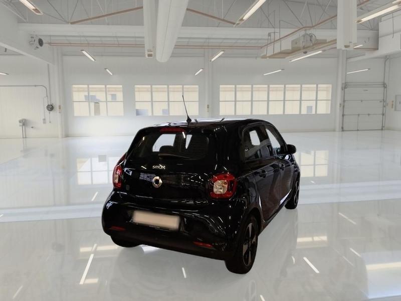 SMART FORFOUR EQ 60KW PASSION 5 PORTE BERLINA
