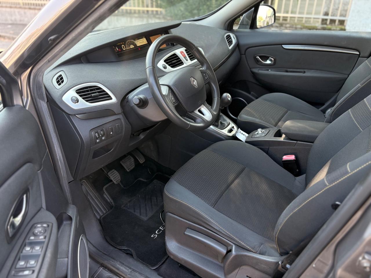 Renault Scenic Scénic X-Mod 1.5 dCi 110CV Luxe