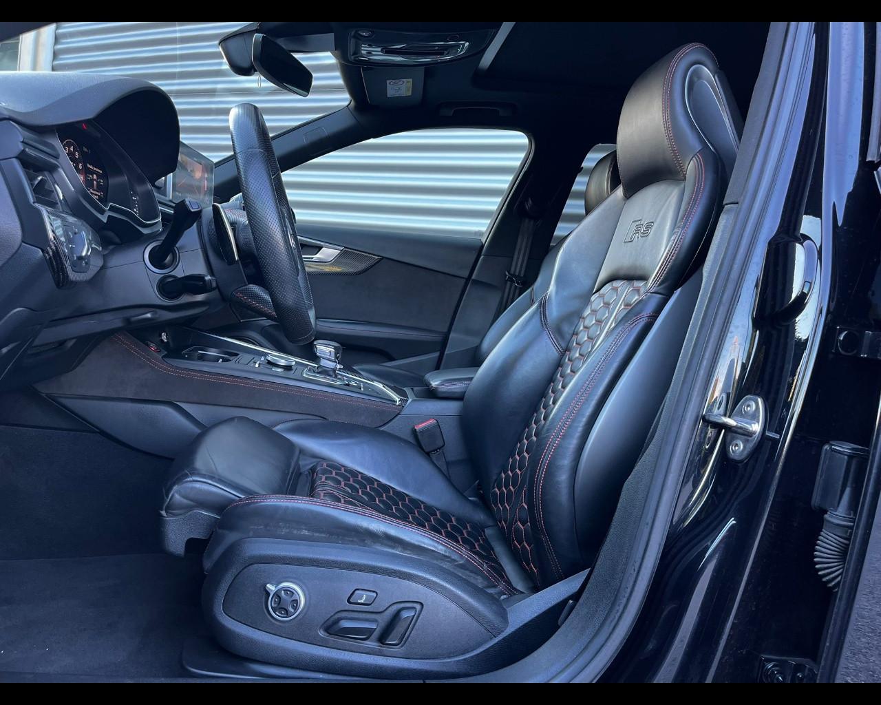 AUDI RS4 AVANT TIPTRONIC QUATTRO