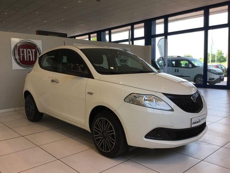 Lancia Ypsilon 1.0 FireFly 5 porte S&S Hybrid Oro MY24