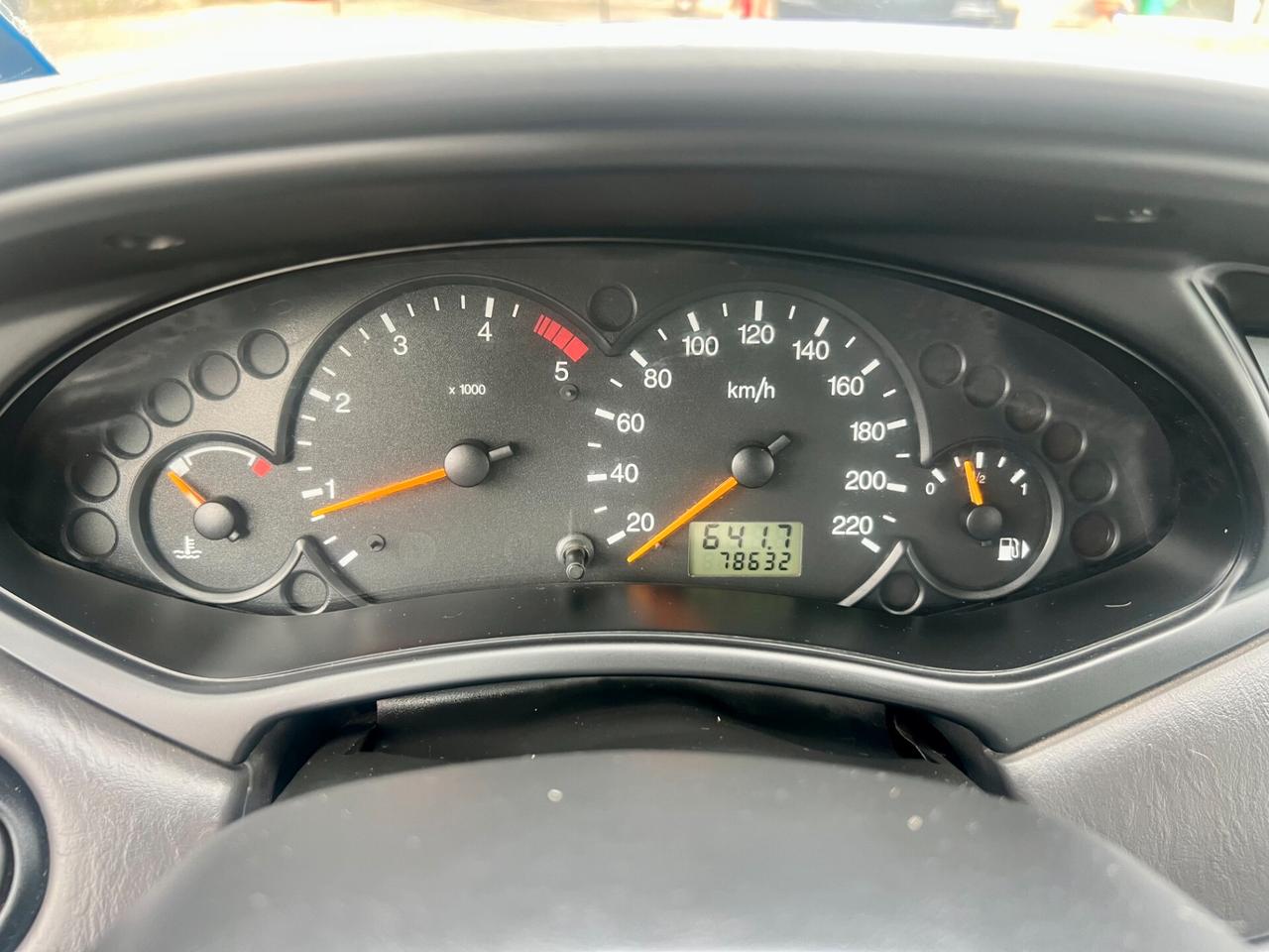 Ford Focus 1.8 TDDi cat 5p. Ambiente