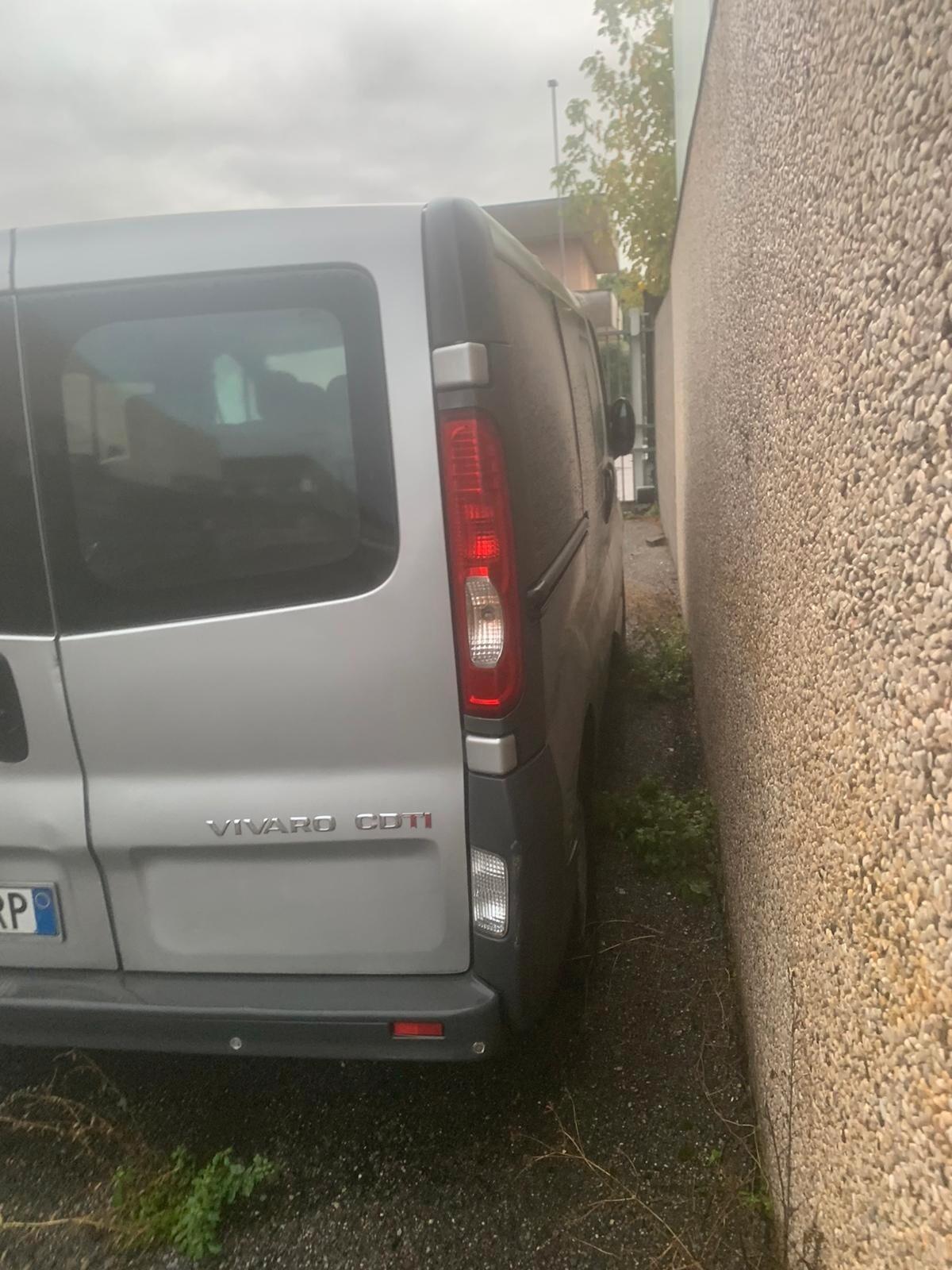 OPEL VIVARO 9 POSTI MOTORE FUSO/ROTTO