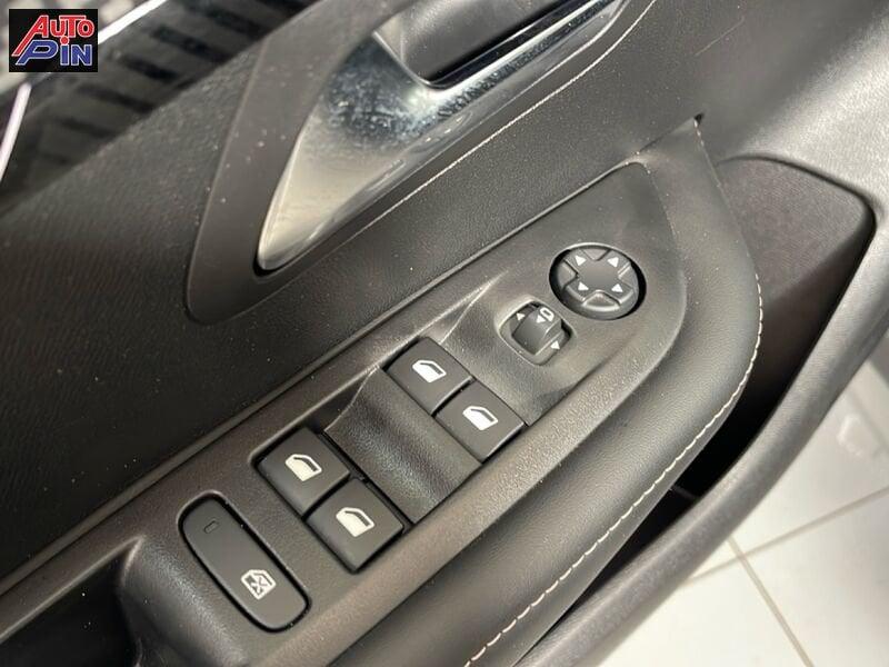 Peugeot 208 Allure PureTech 100 S/S *PROMO*