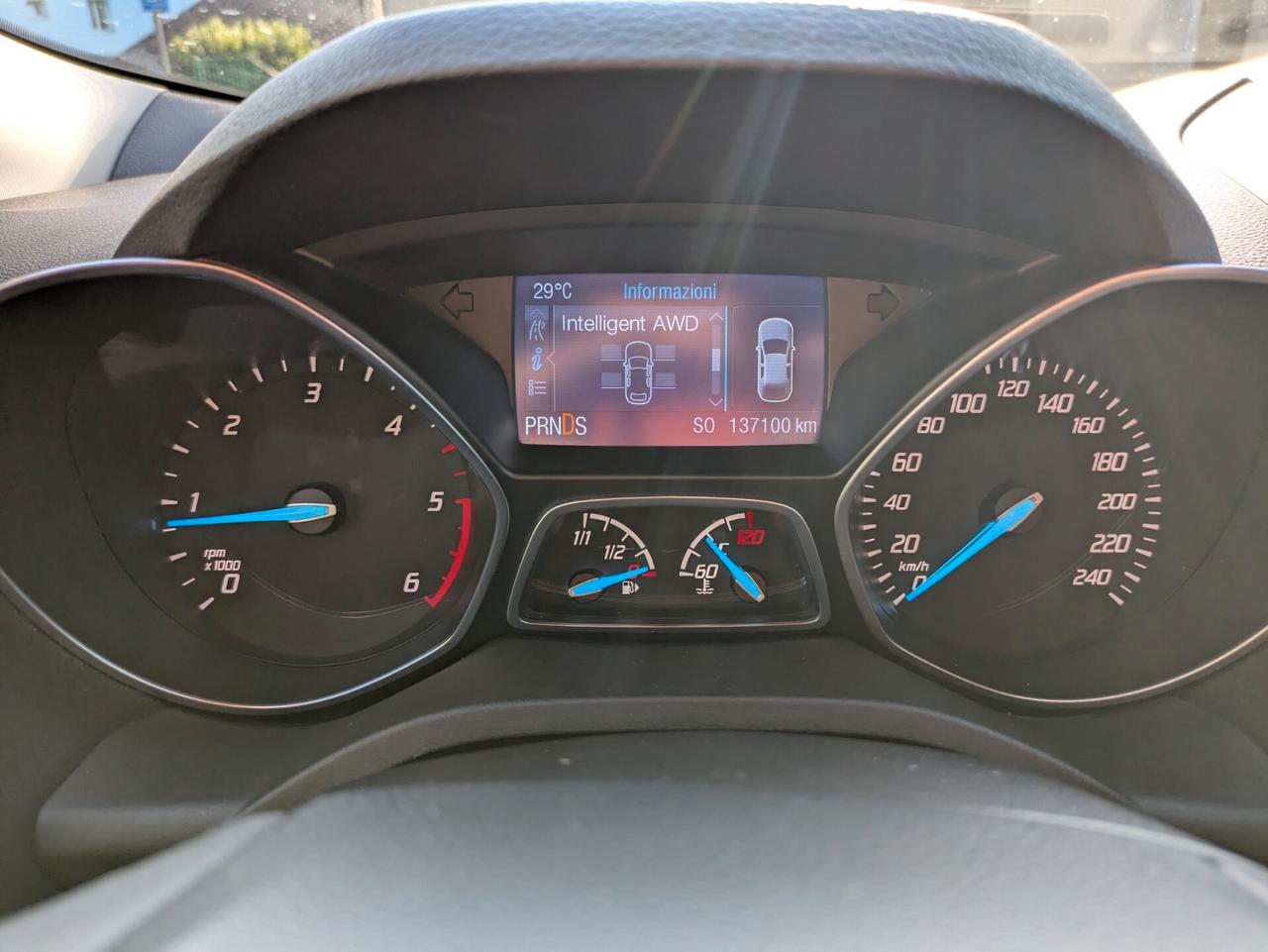 FORD KUGA 4WD 2.0 TDCI 150CV GANCIO TRAINO - AUTOMATICA
