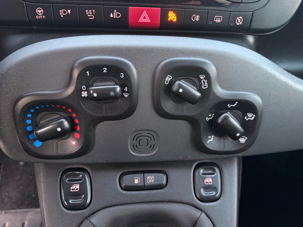 Fiat Panda 1.2 GPL DI SERIE City Cross