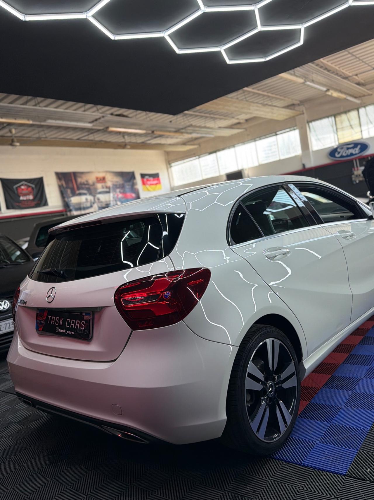 Mercedes-benz A 180 d Premium