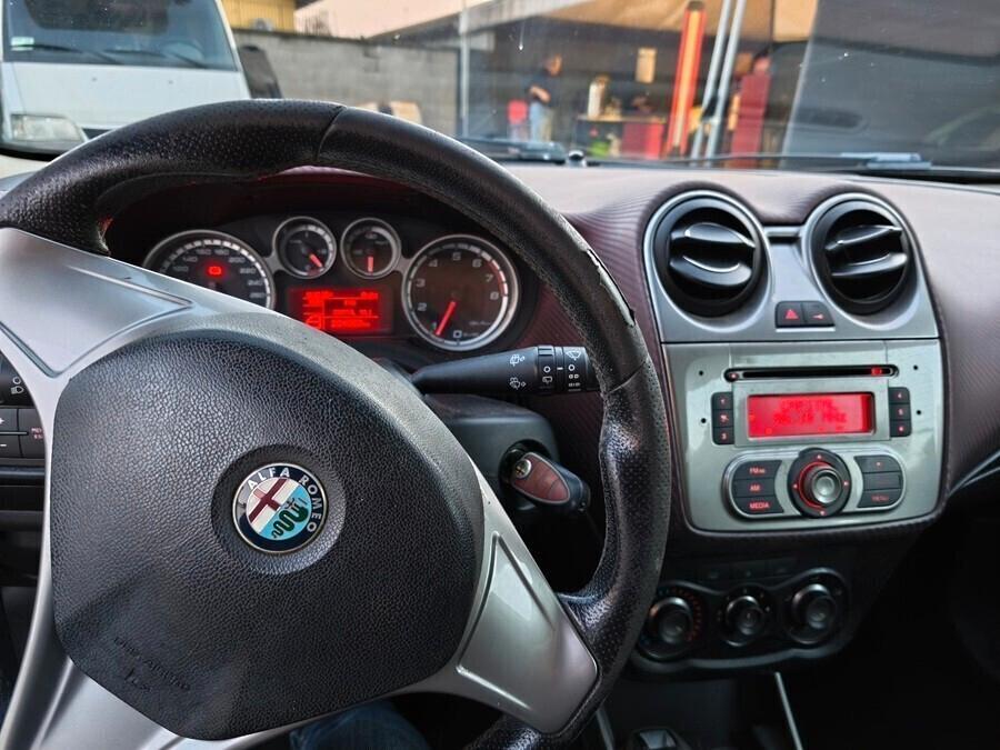 Alfa Romeo MiTo 1.4 T 120 CV GPL Distinctive Sport Pack