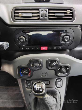 FIAT Panda 1.2 Lounge 85.000KM NEOPATENTATI