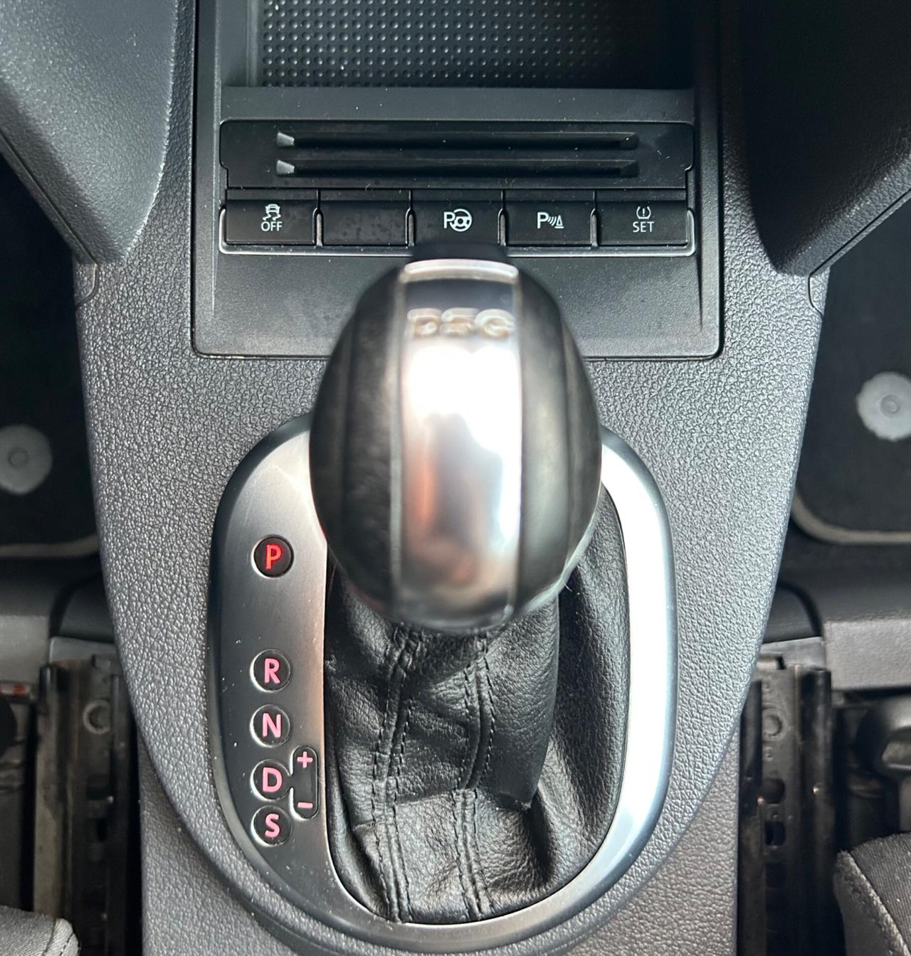 Volkswagen Touran TDI DSG Comfortline 7 POSTI