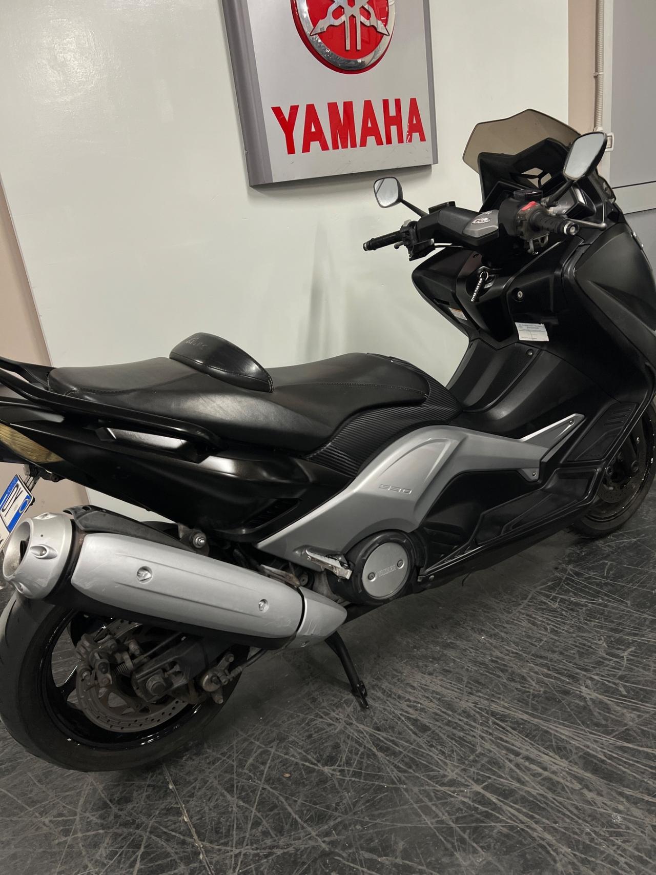 Yamaha TMAX 530